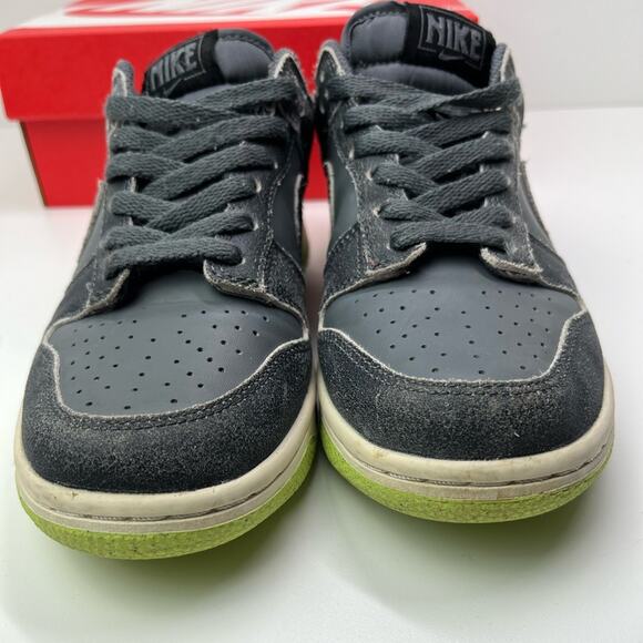 Nike Dunk Low SE (GS) Youth Halloween Sneakers 2022 - Picture 3 of 10
